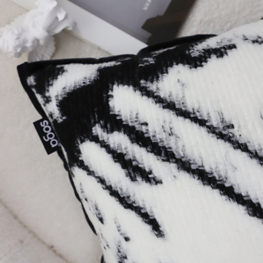 SOGA 30x50cm Black & White Leopard Throw Pillowcase