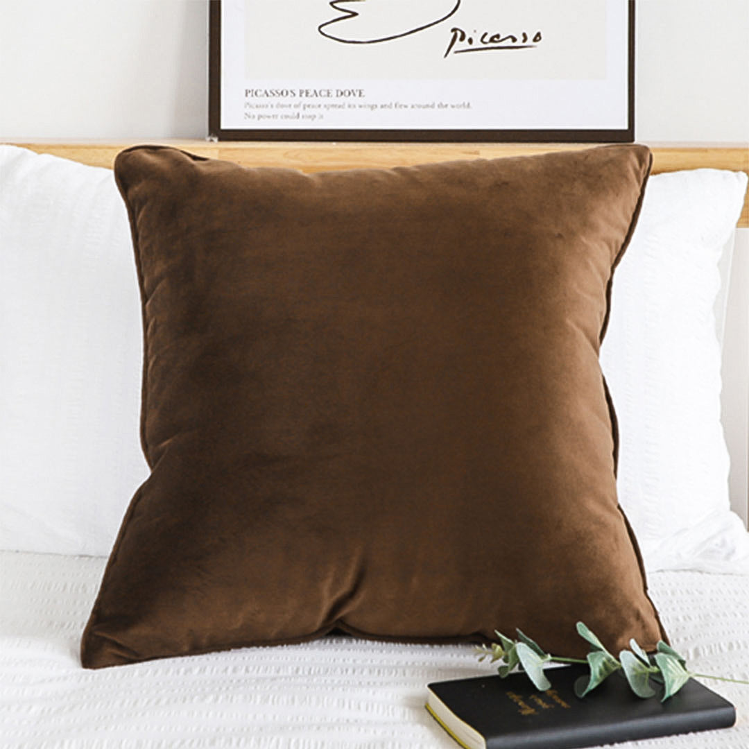 SOGA 45cm Velvet Pillowcase (Rich Brown)