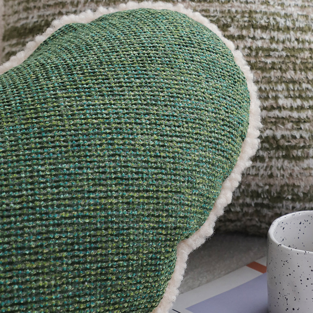 SOGA 42x32cm Cozy Heart-Shaped Woven Pillowcase