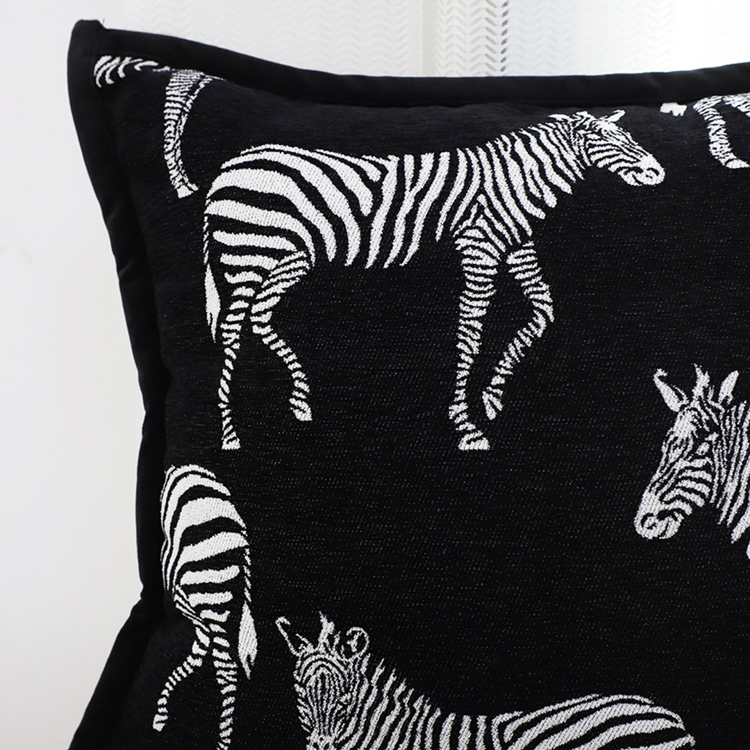 SOGA Set of 2 – 45cm Wildlife Zebra Scene Decorative Pillow Covers, Black & White Cushion Covers
