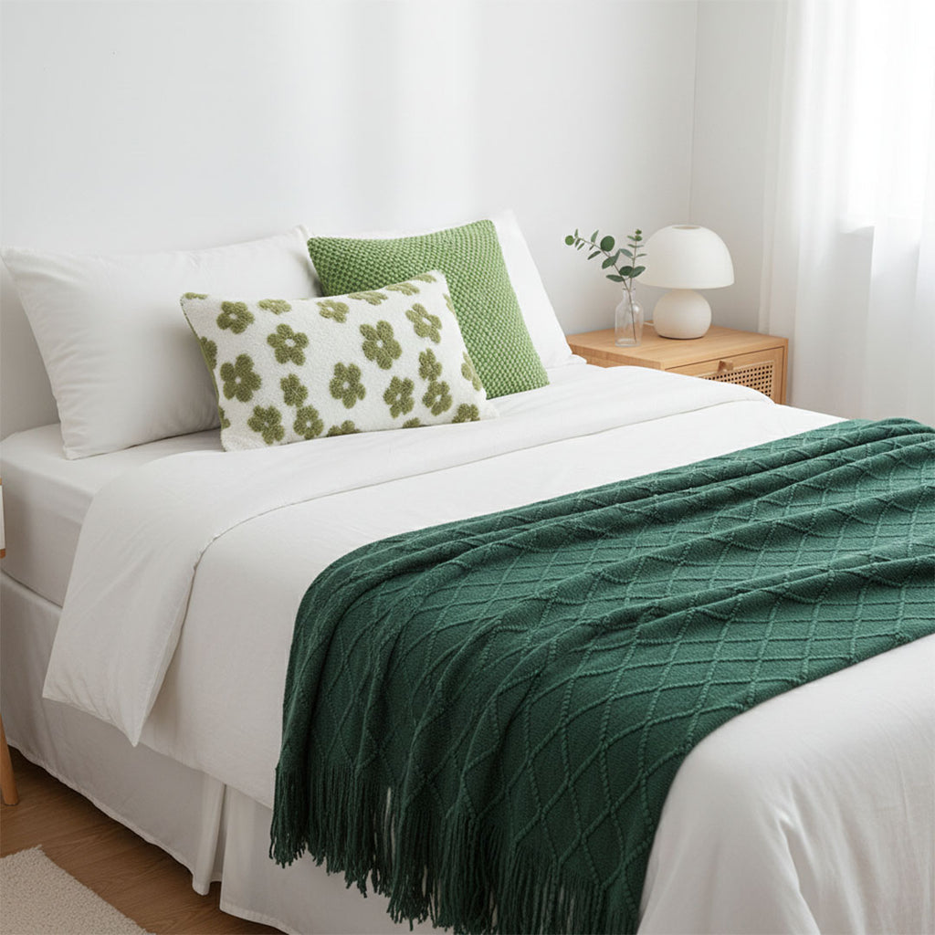 SOGA 3PC Cozy Home Set – Green Diamond Knit Throw Blanket with Decorative Pillow Covers (Weave & Bloom Design)