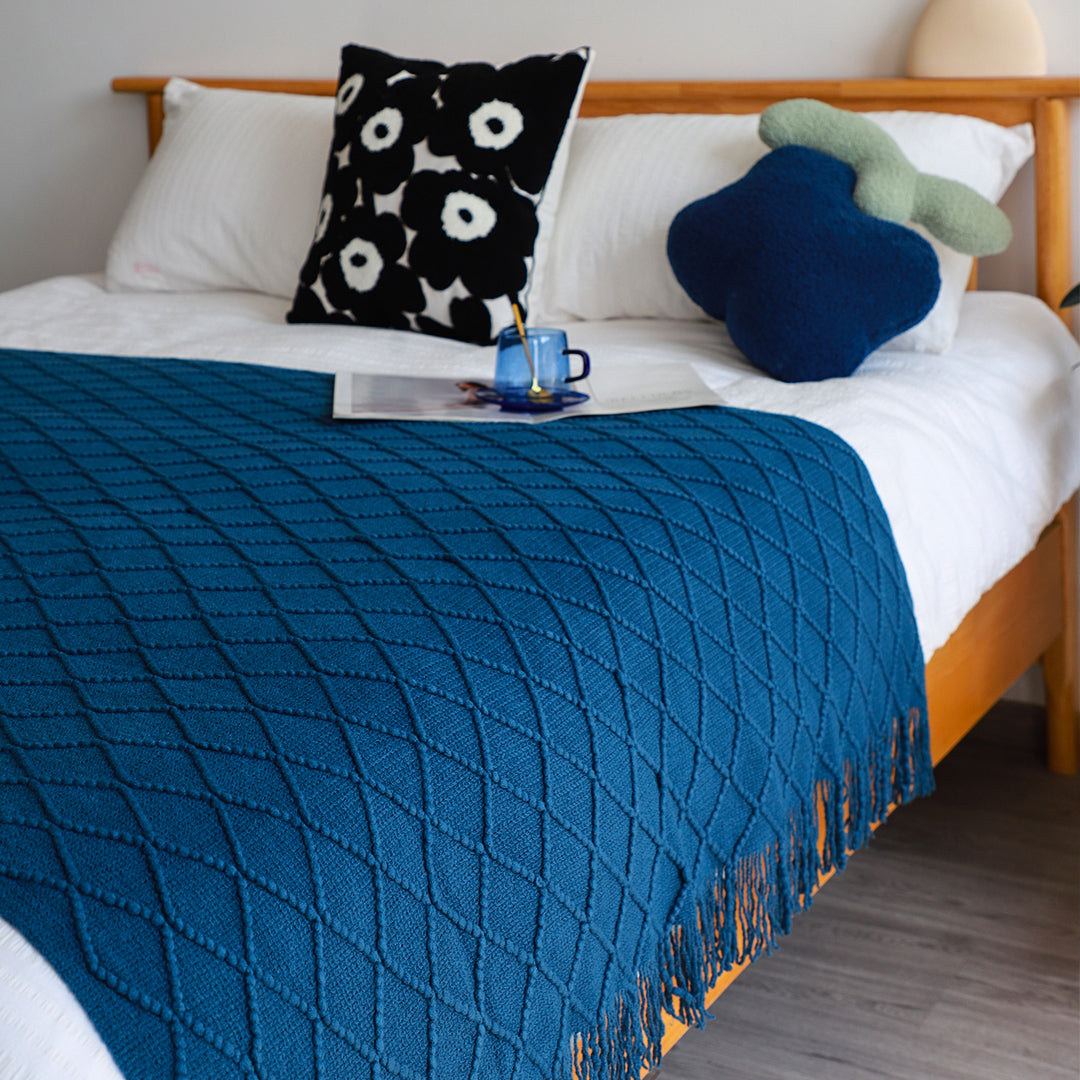 SOGA Diamond Pattern Knitted Throw Blanket – Warm Cozy Woven Cover for Couch, Bed, Sofa & Home Décor with Tassels, Royal Blue