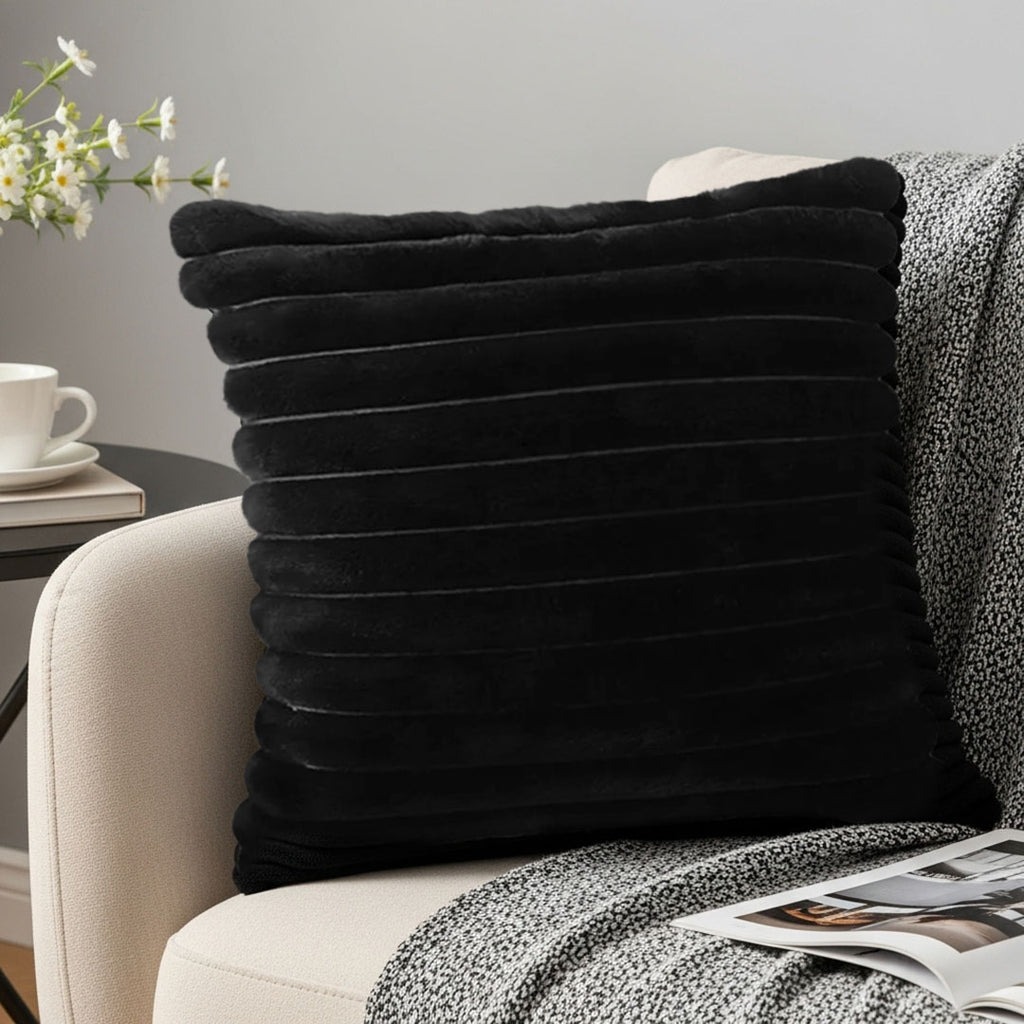 SOGA 45cm Medieval Raised Pattern Fringed Velvet Pillowcase