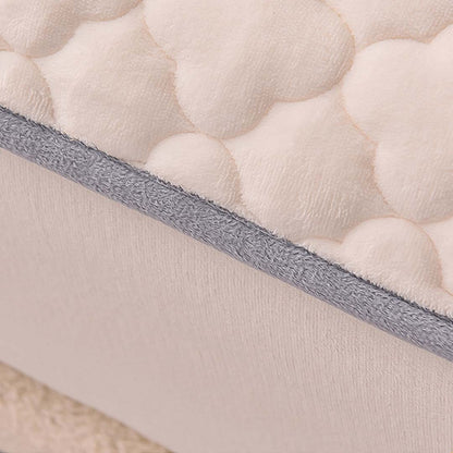 SOGA Beige 153cm Wide Mattress Cover Thick Quilted Fleece Stretchable Clover Design Bed Spread Sheet Protector with Pillow Covers05