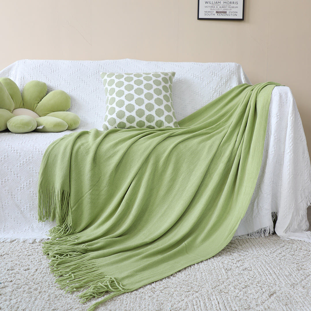 SOGA Acrylic Knitted Throw Blanket – Solid Warm Cozy Woven Cover with Fringes for Couch, Bed, Sofa, Home Decor, Green
