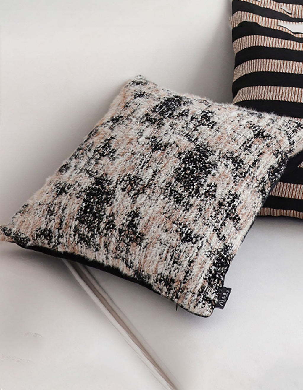 SOGA 2X 45cm Black & Beige Textured Pillowcase